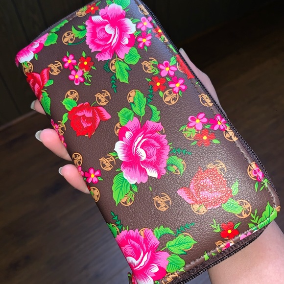 NEW Flowers💐🌺🌸 Long Zipper Wallet - Picture 5 of 9